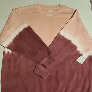 Time & Tru Sweat Shirt..New w Tags